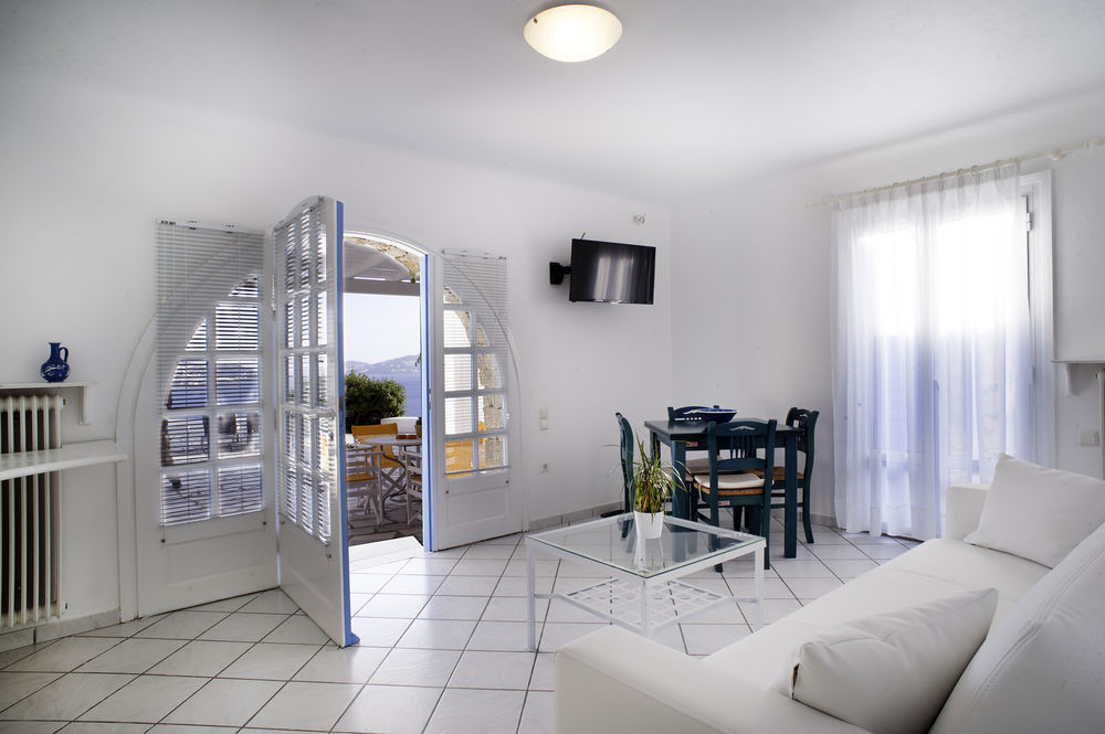 Aeri Villas & Apartments Тоурлос Экстерьер фото